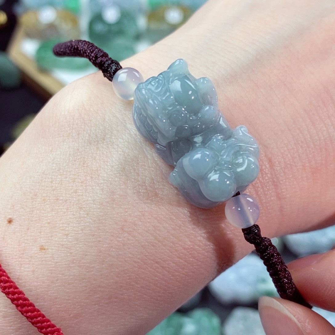 翡翠颈饰未镶嵌天然