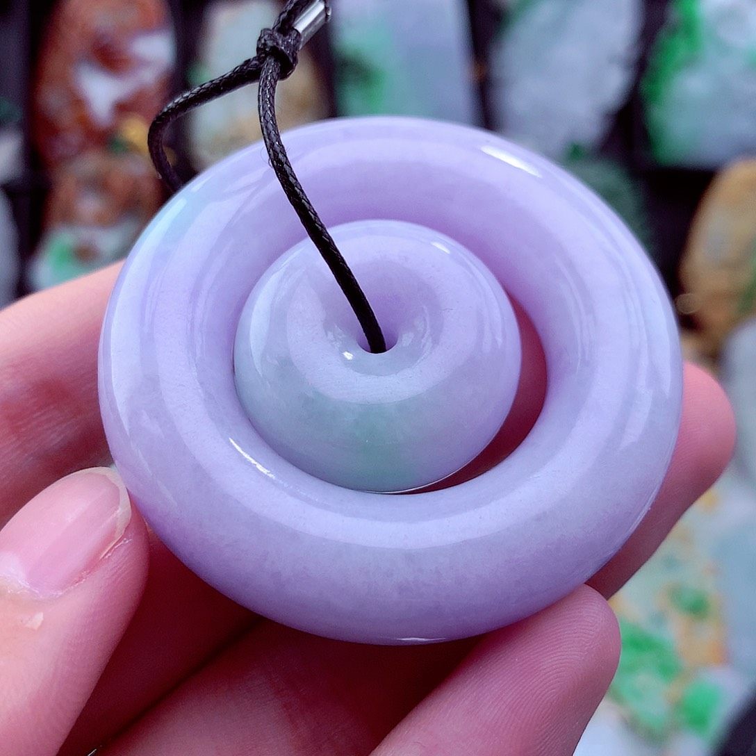 翡翠未镶嵌颈饰挂件