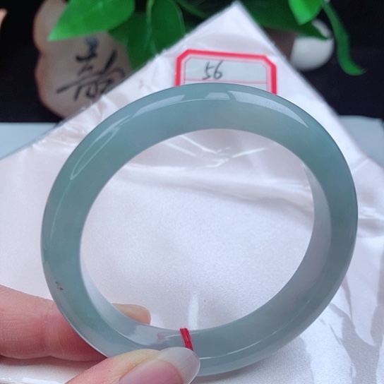 翡翠手镯未镶嵌      正圈56 冰蓝水
