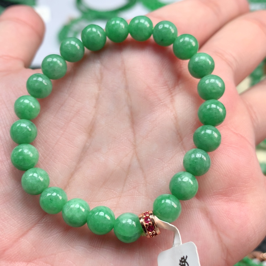 翡翠手链未镶嵌翡翠