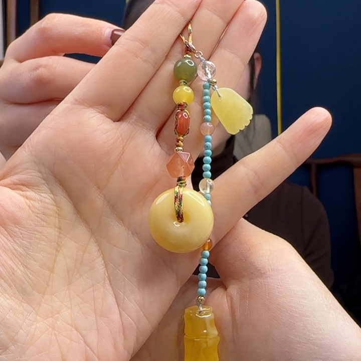 蜜蜡吊坠(赠链)未镶嵌