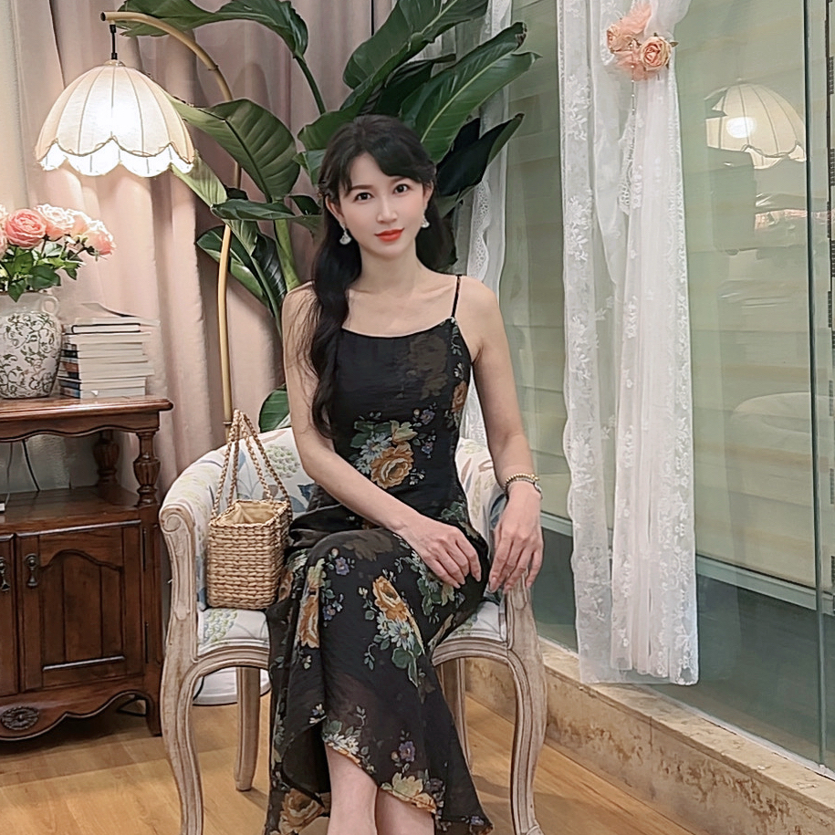 【国色天香】 AN138 安妮老板 法式碎花显白连衣裙