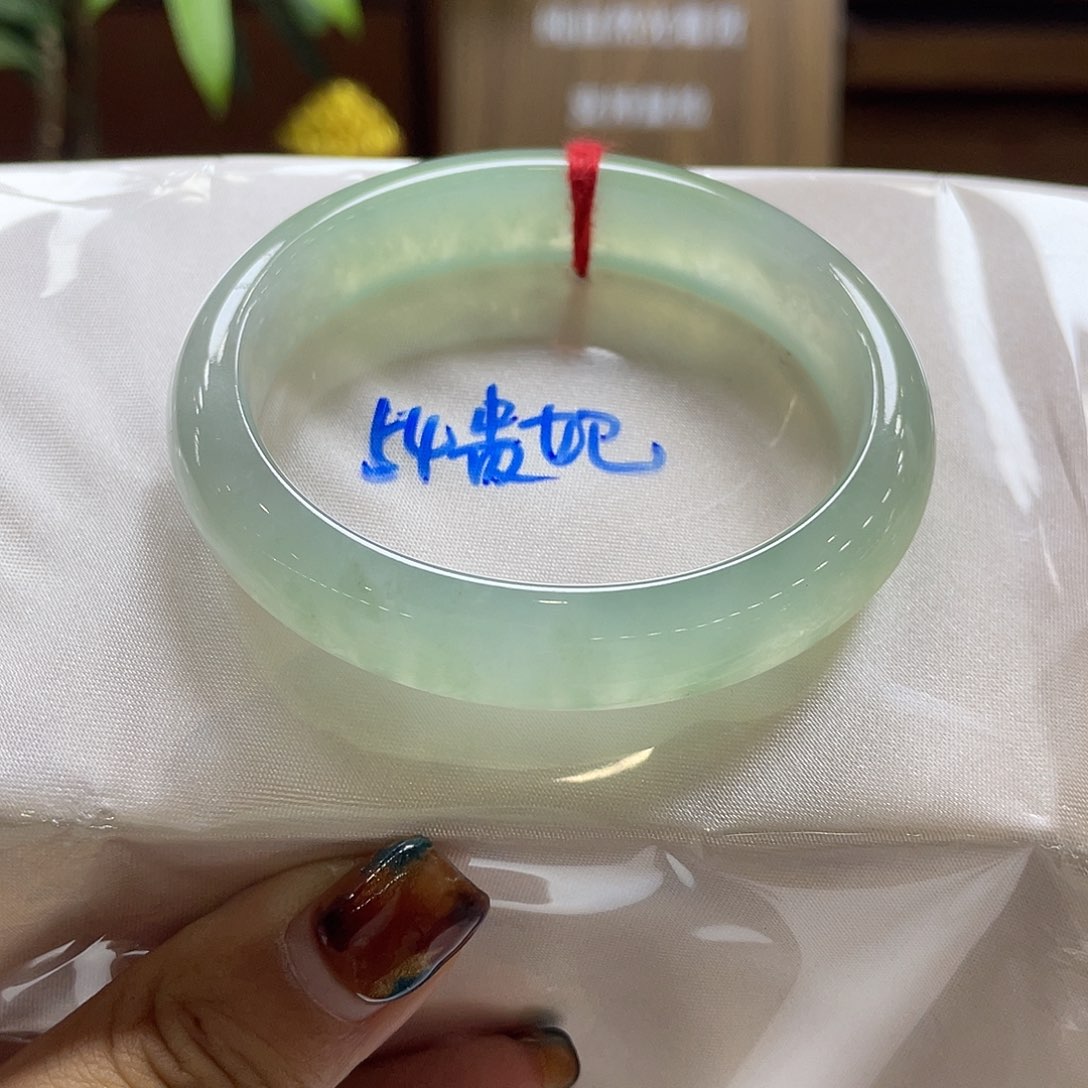 翡翠未镶嵌手镯28号