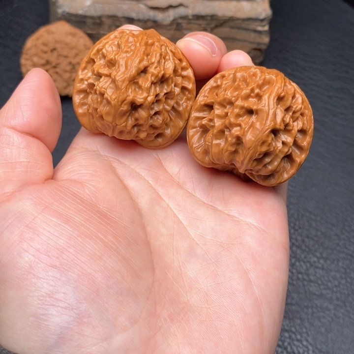 桃核把件全品38野狼