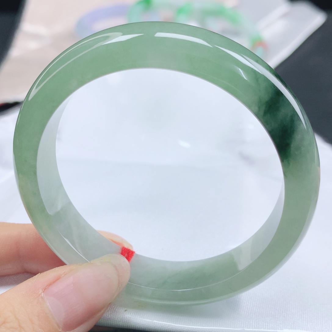 翡翠未镶嵌手镯缅甸54.8冰绿半山水飘绿正圈