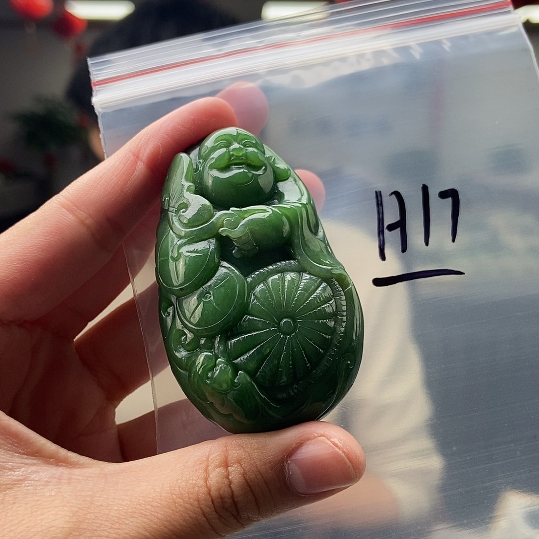 和田玉颜色多样性发拍一发一未镶嵌