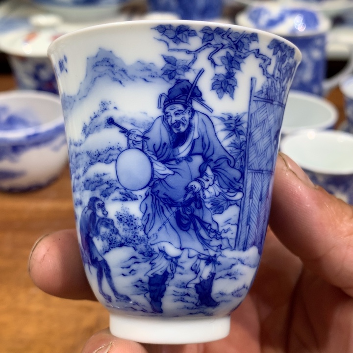 晓竹窑青花猴戏图