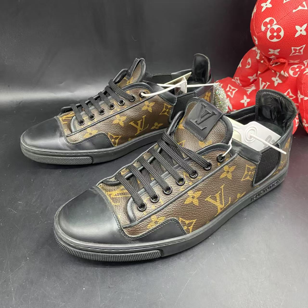 95新 LouisVuitton/路易威登 黑棕老花商务休闲时尚板鞋多尺码