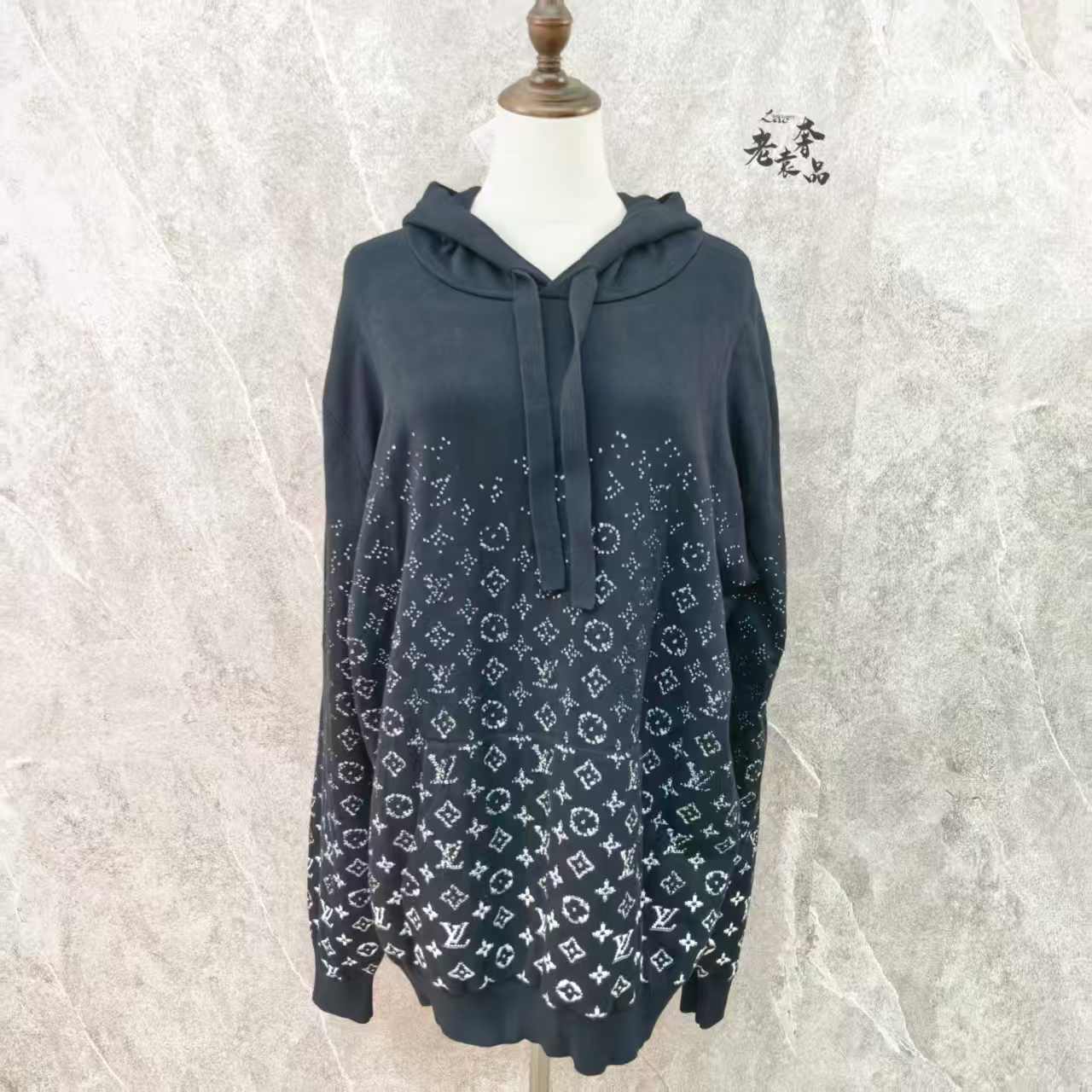 99新 LouisVuitton/路易威登  海囤J/LV上衣/4L码/rd54317
