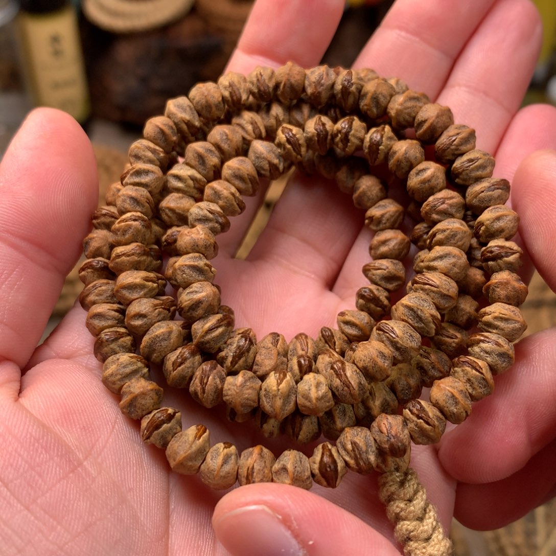 徽***店柏香籽/百香籽吊坠