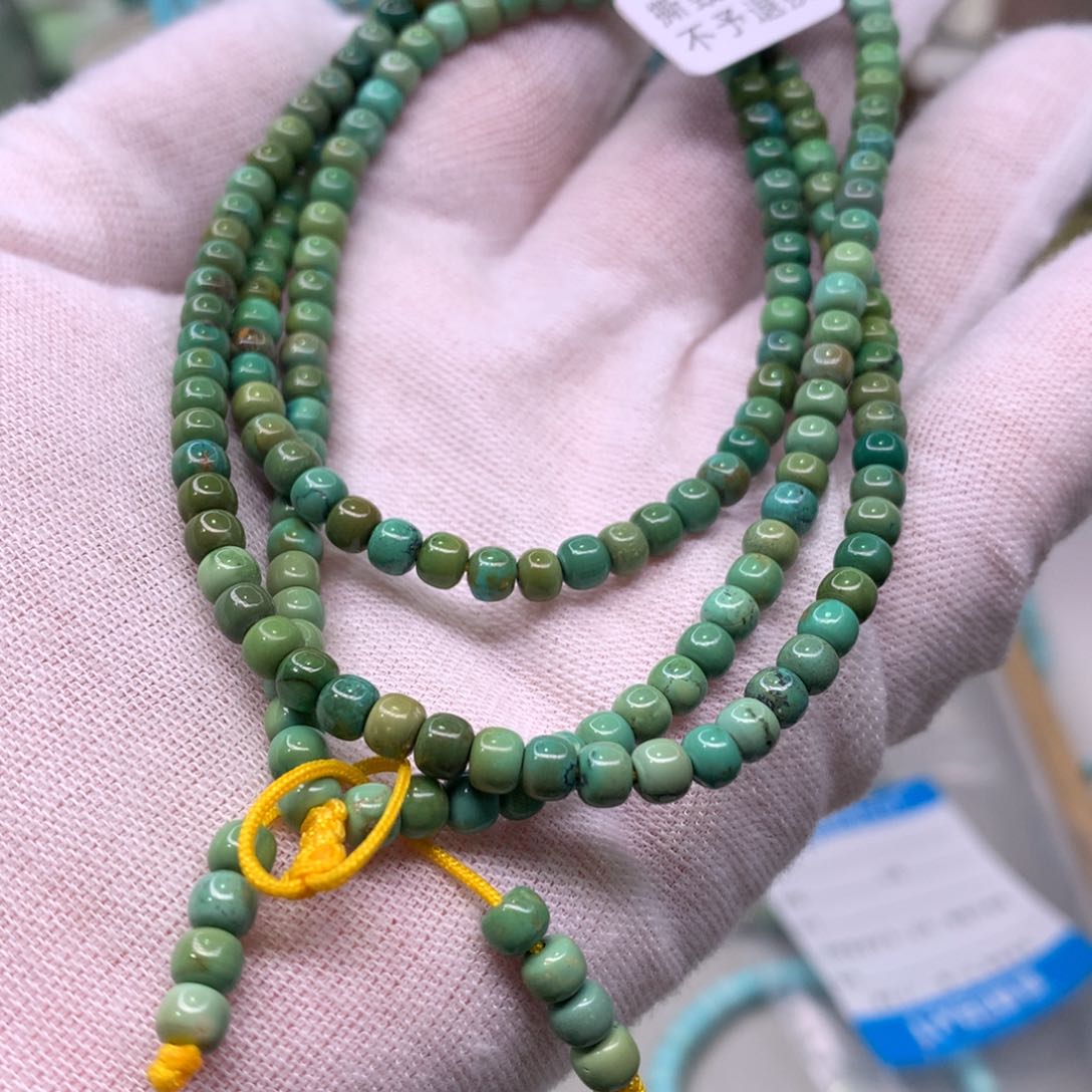 绿松石配饰未镶嵌