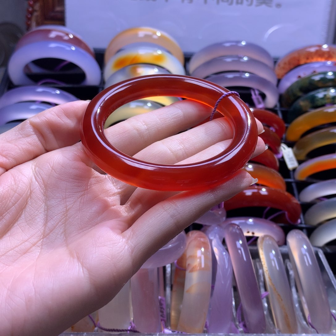 【闪购商品】玛瑙/玉髓手镯未镶嵌香**蔡