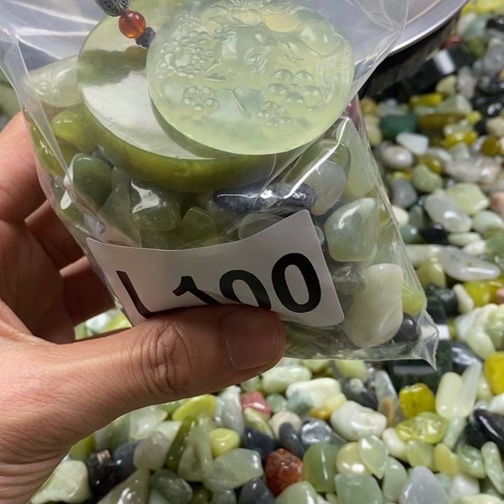 蛇纹石玉鱼缸石未镶嵌