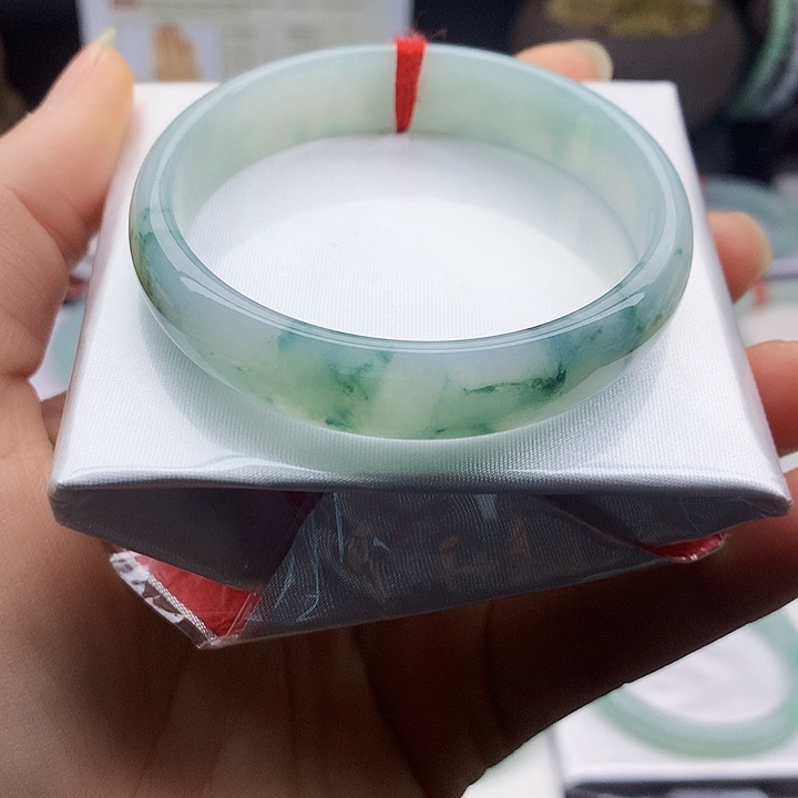 翡翠未镶嵌手镯缅甸天然翡翠A货55