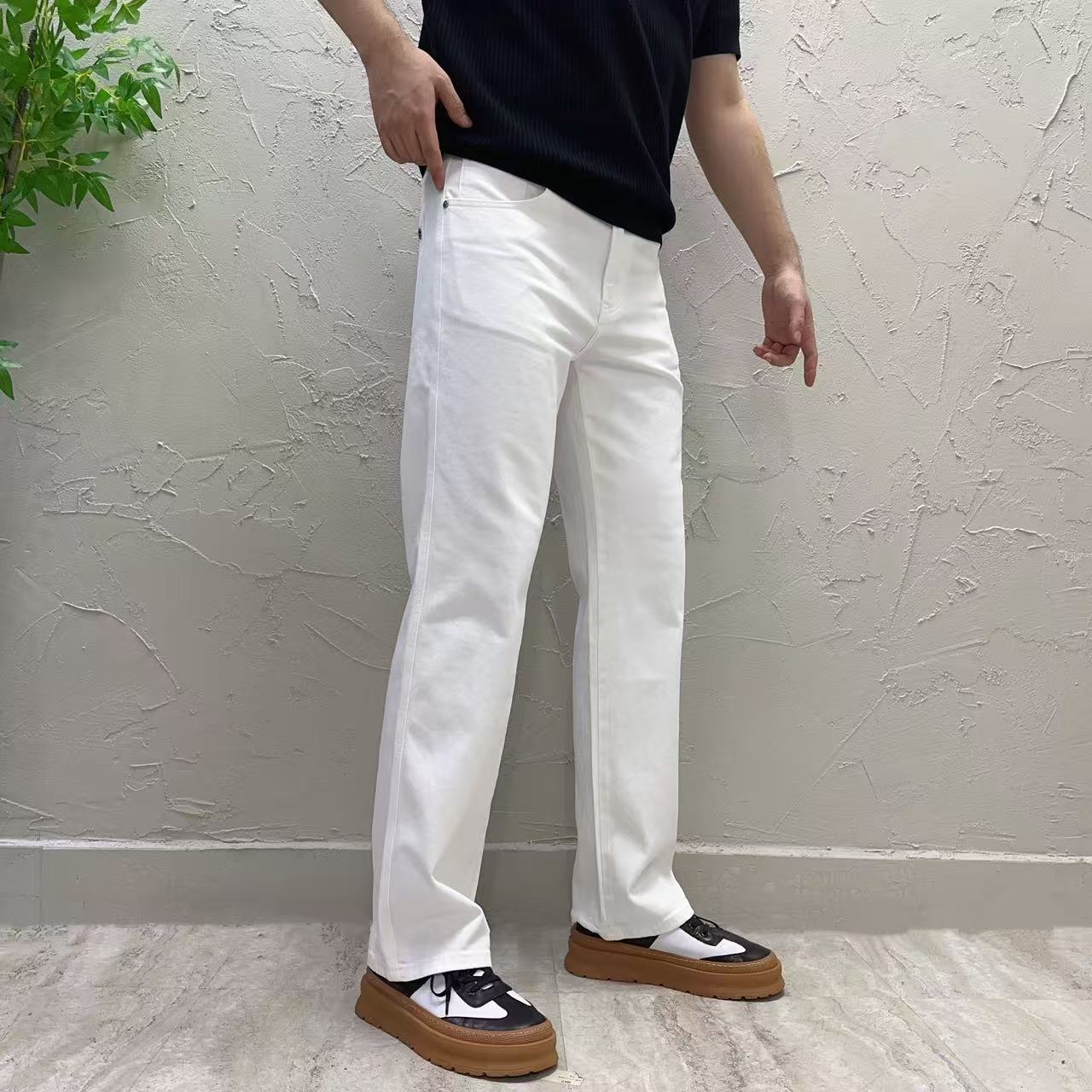 25冬季厚款合身纯直筒百搭轻奢白色/黑色净版长裤牛仔裤