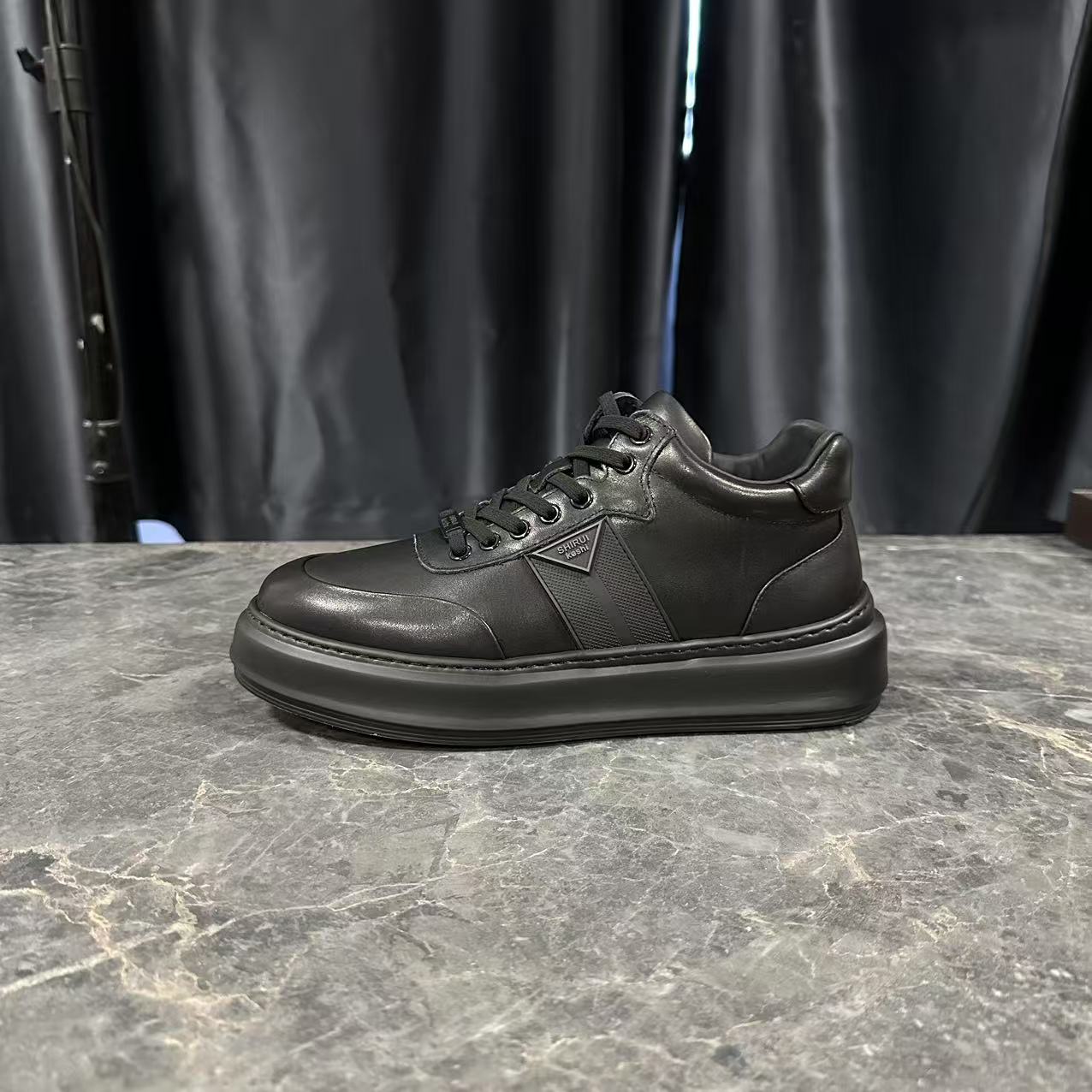 10059加绒男士休闲时尚百搭男鞋