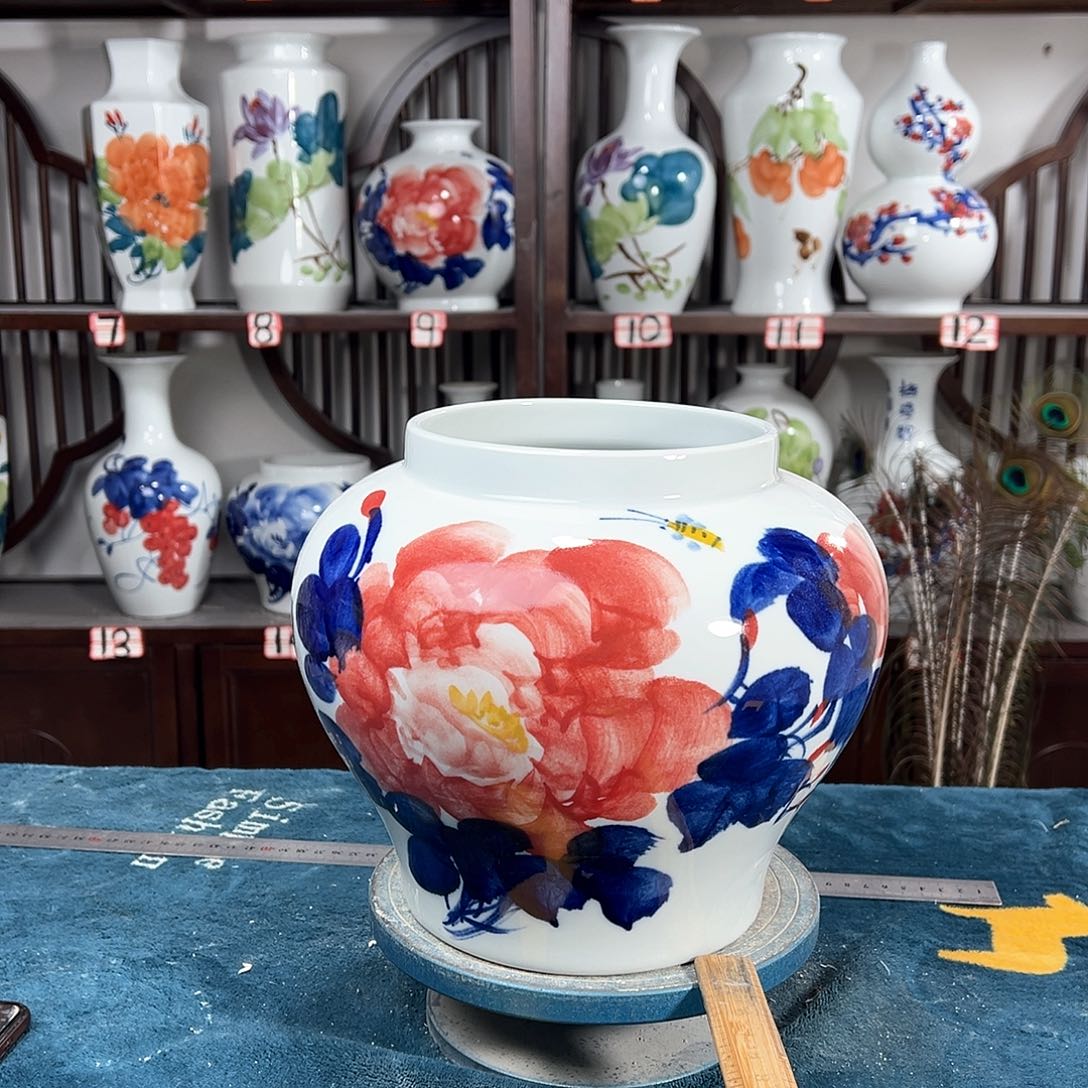 摆件景德镇陶瓷大口红牡