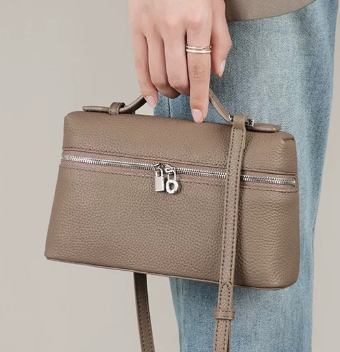 港风单根耐磨证件位斜挎式单肩包单肩经典黑色