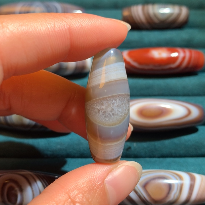 未镶嵌玛瑙/玉髓珠宝奇石