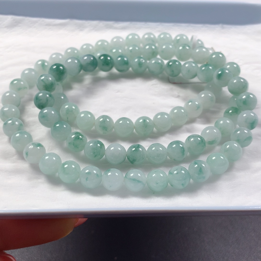 翡翠颈饰未镶嵌项链