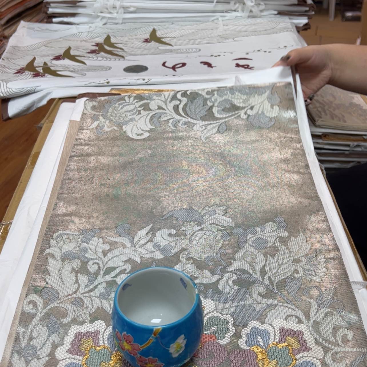 【闪购商品】默*地陶瓷马克杯带盖勺