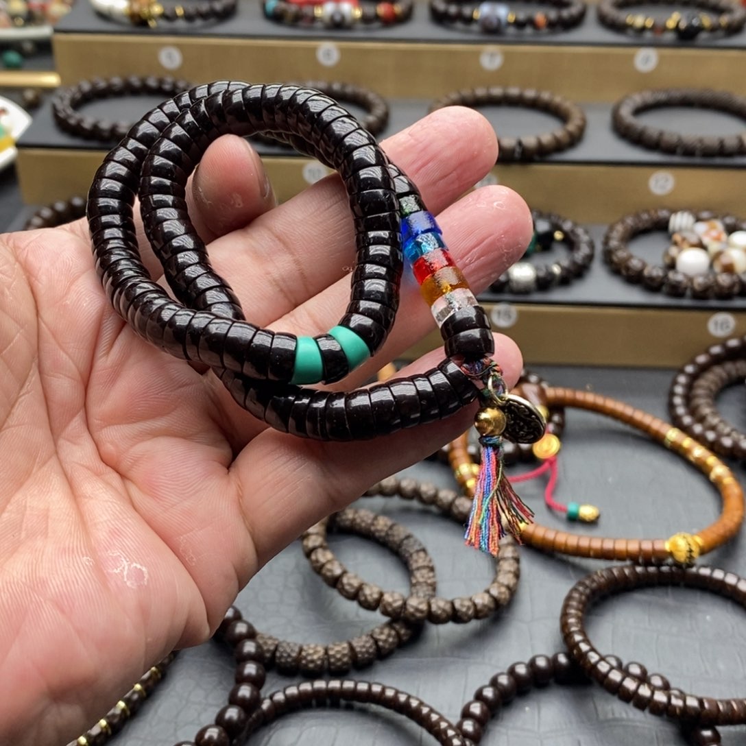 椰蒂把件黑金大肠9m