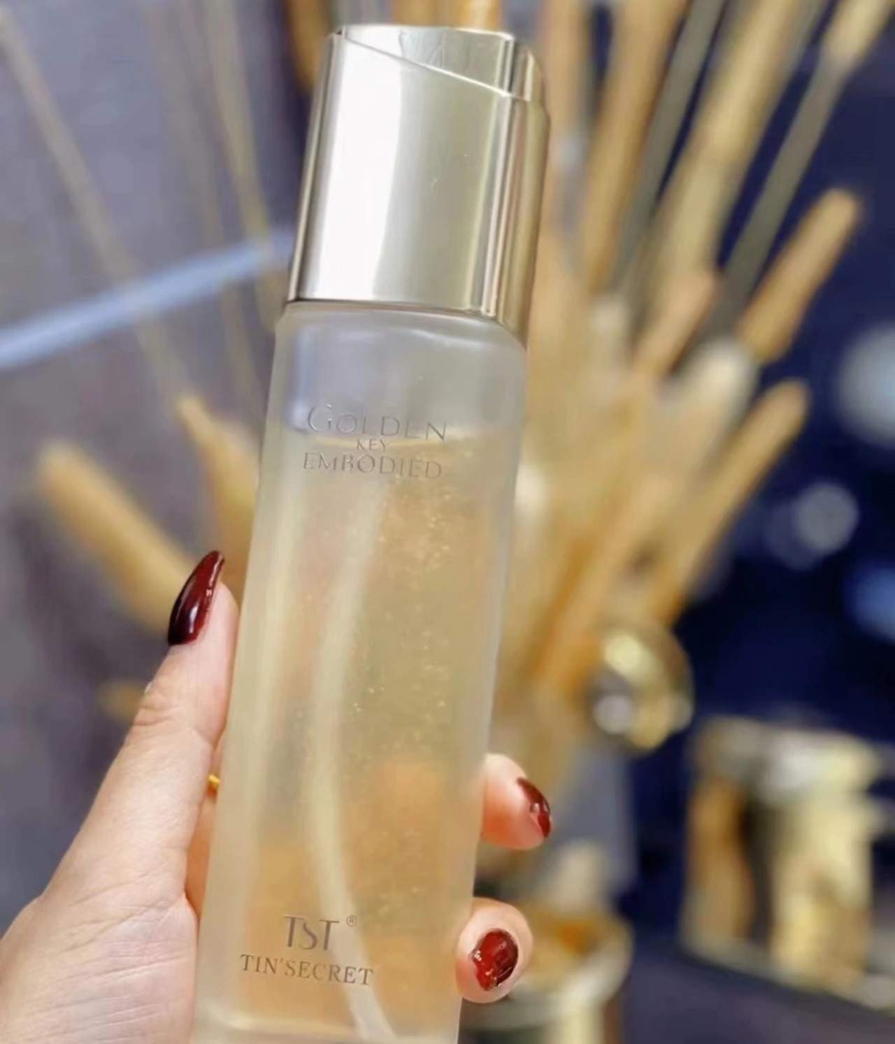 黄金秘钥柔肤水日期27年120毫升