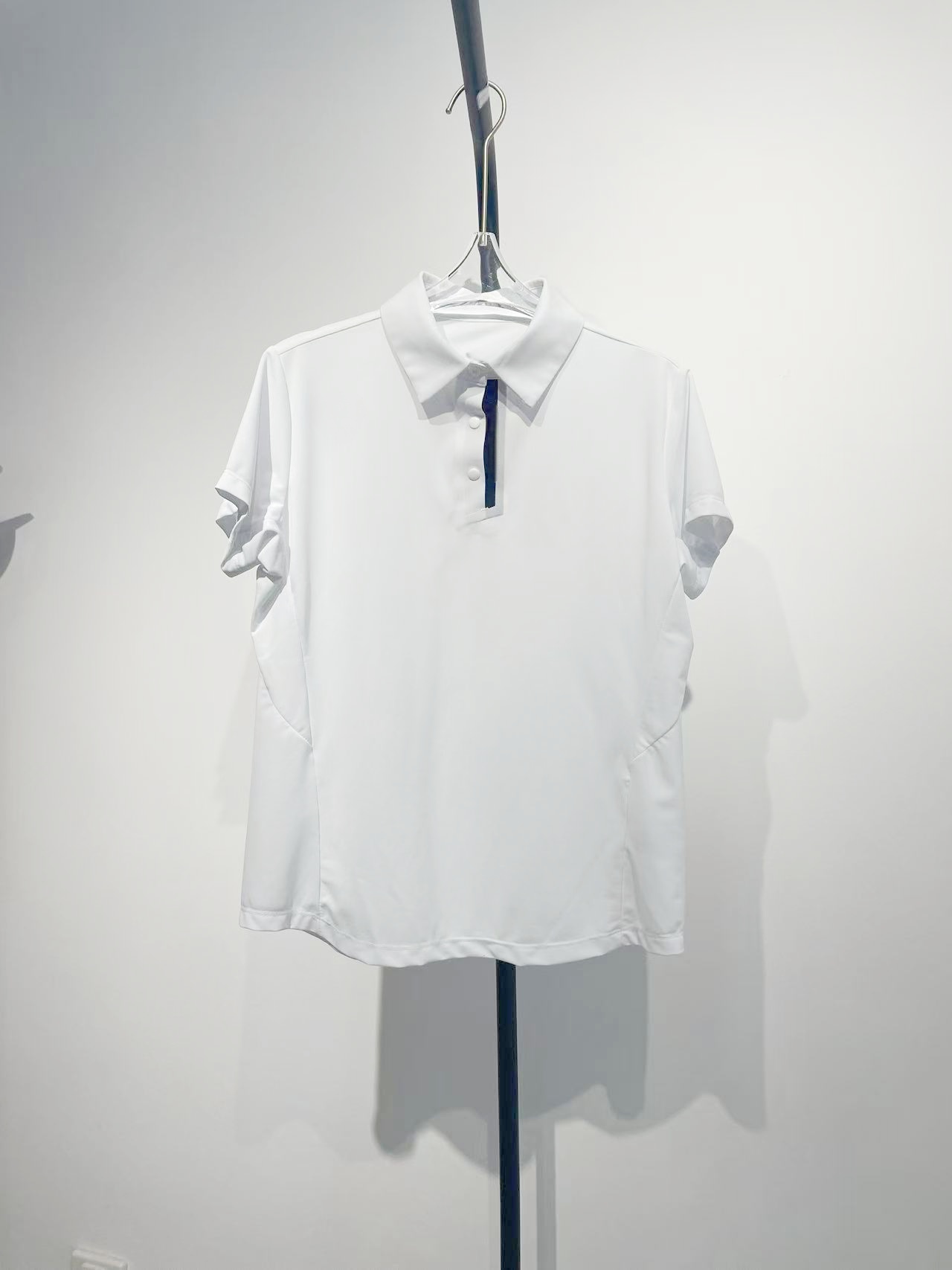 黑白字母款女Polo