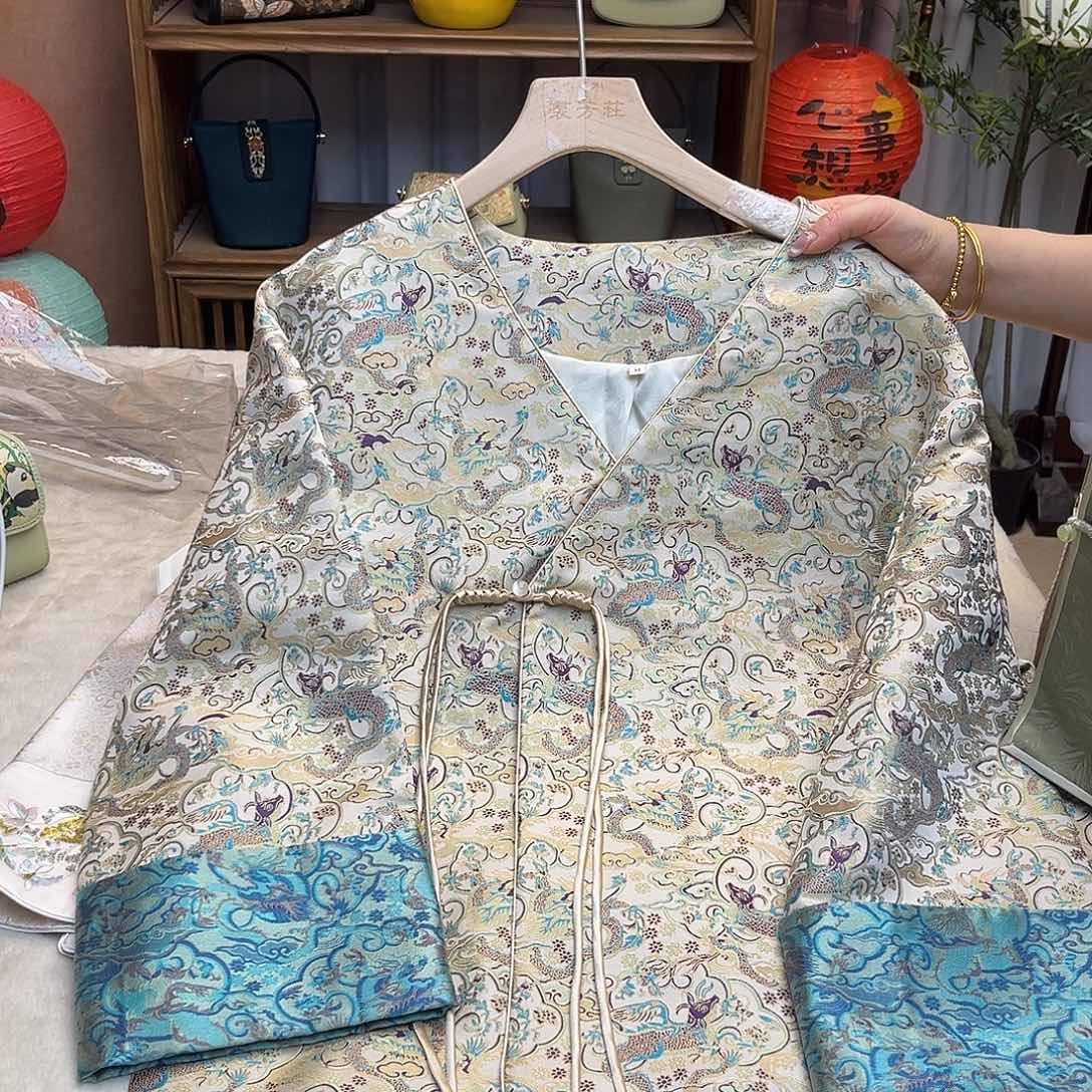 刺绣名家宋锦M码上衣