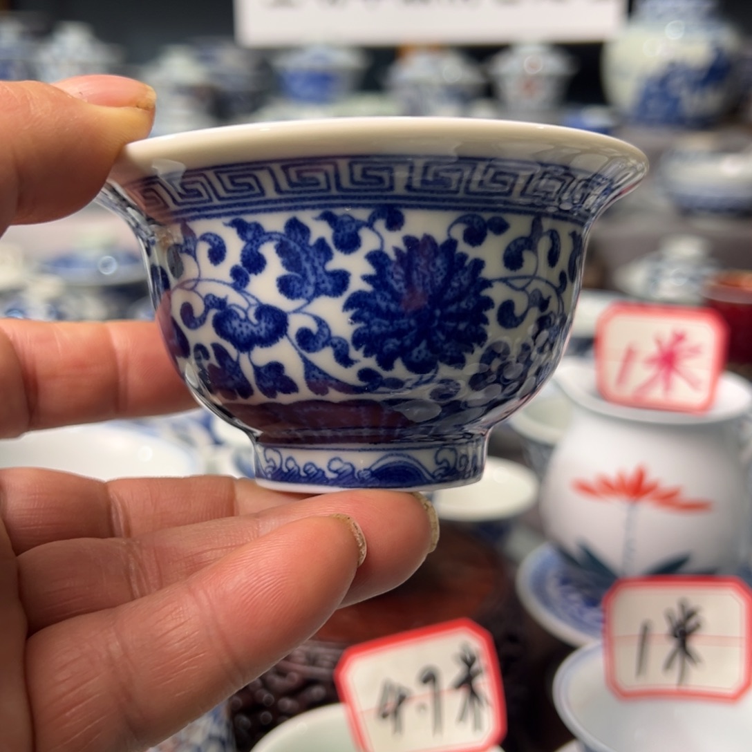 摆件景德镇青花瓷器