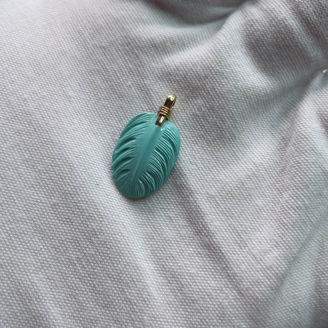 绿松石珠宝奇石18K金镶嵌