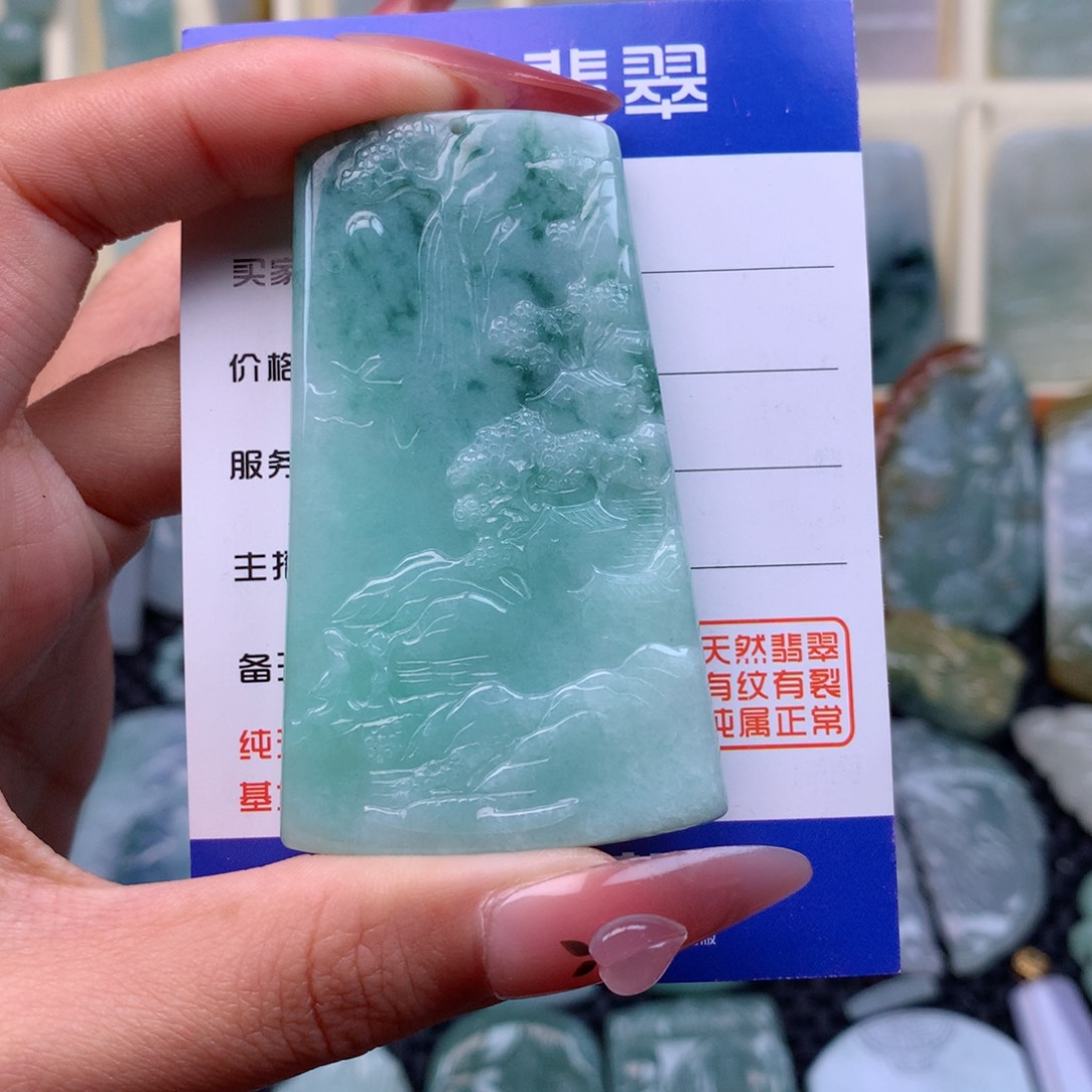 翡翠颈饰未镶嵌缅甸翡翠