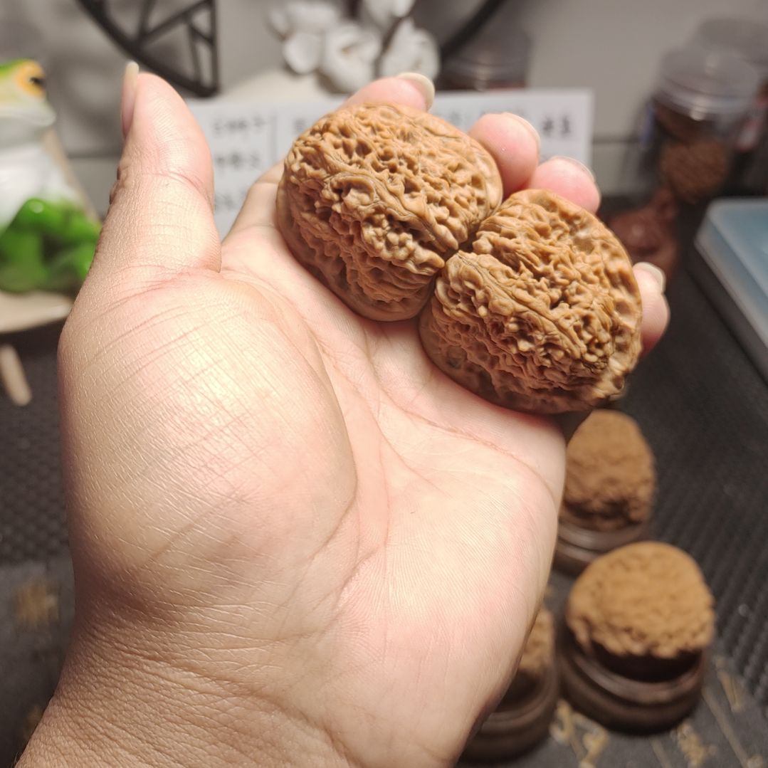 大叶紫檀（黑酸枝木类）三脚疆