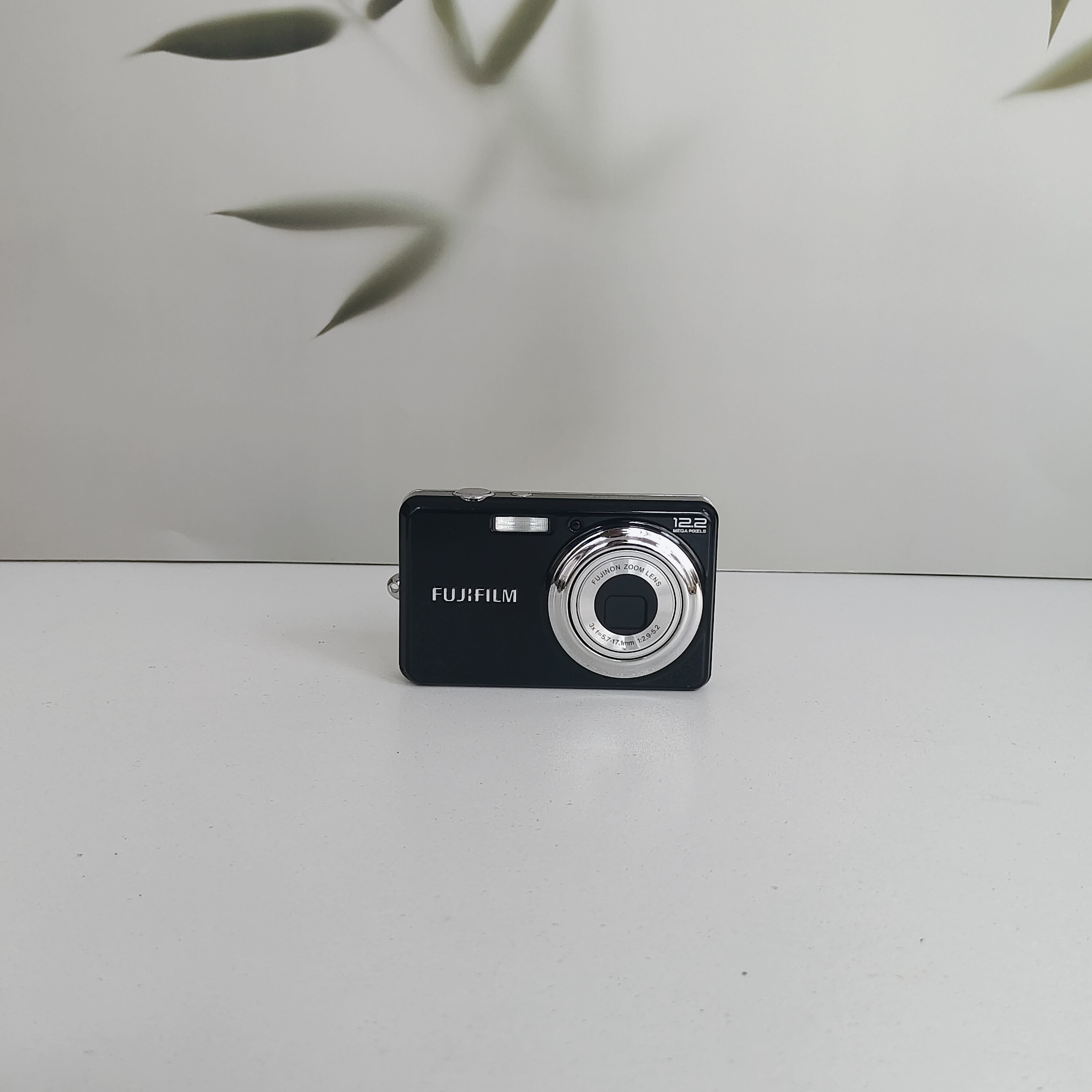 8新 Fujifilm/富士 J30 ccd相机1220万像素 3倍光学变焦 日版