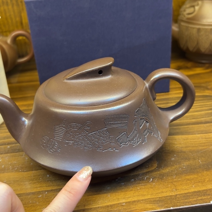 紫砂壶等艺术精品