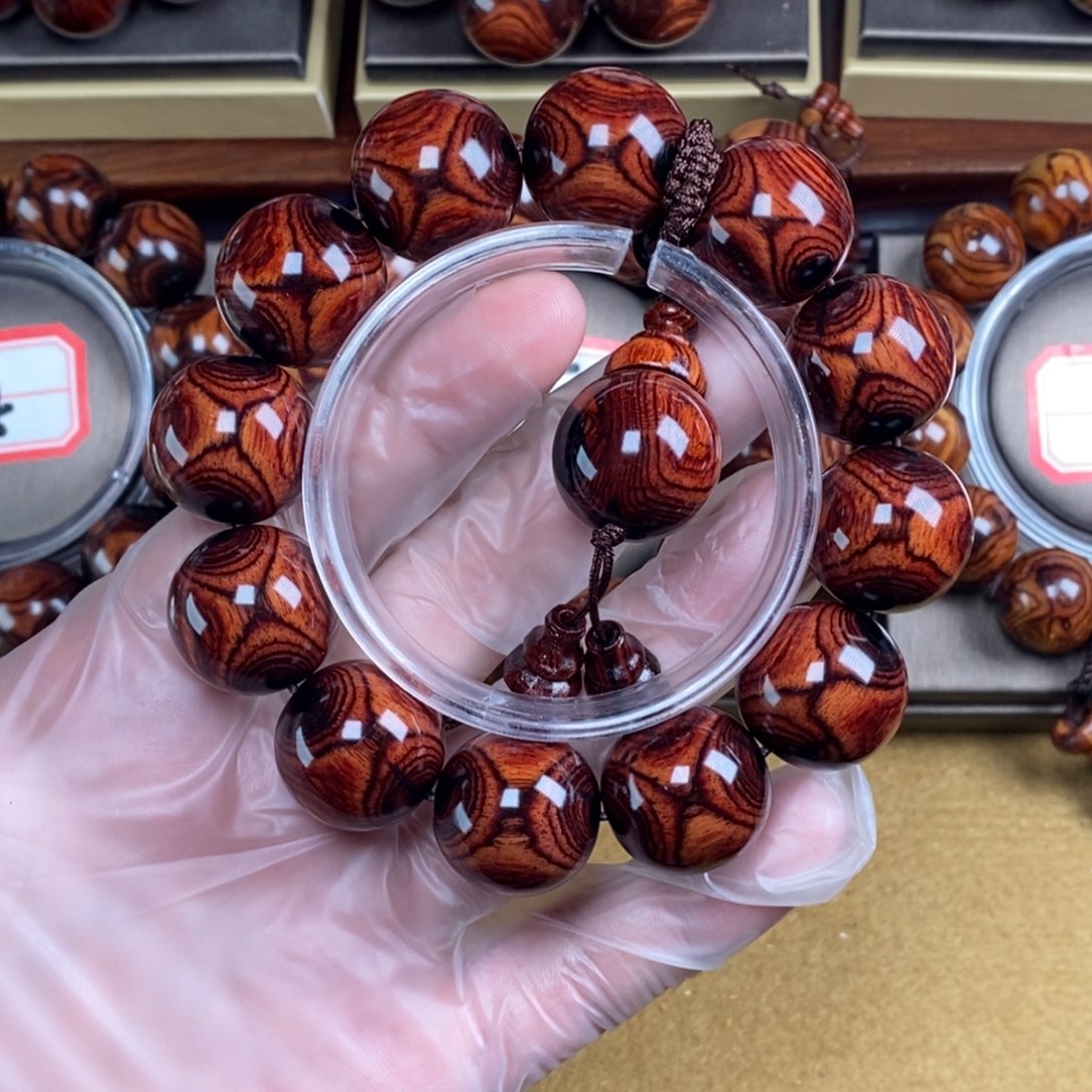 丁***当黄花梨/降香黄檀手工制作文玩手串