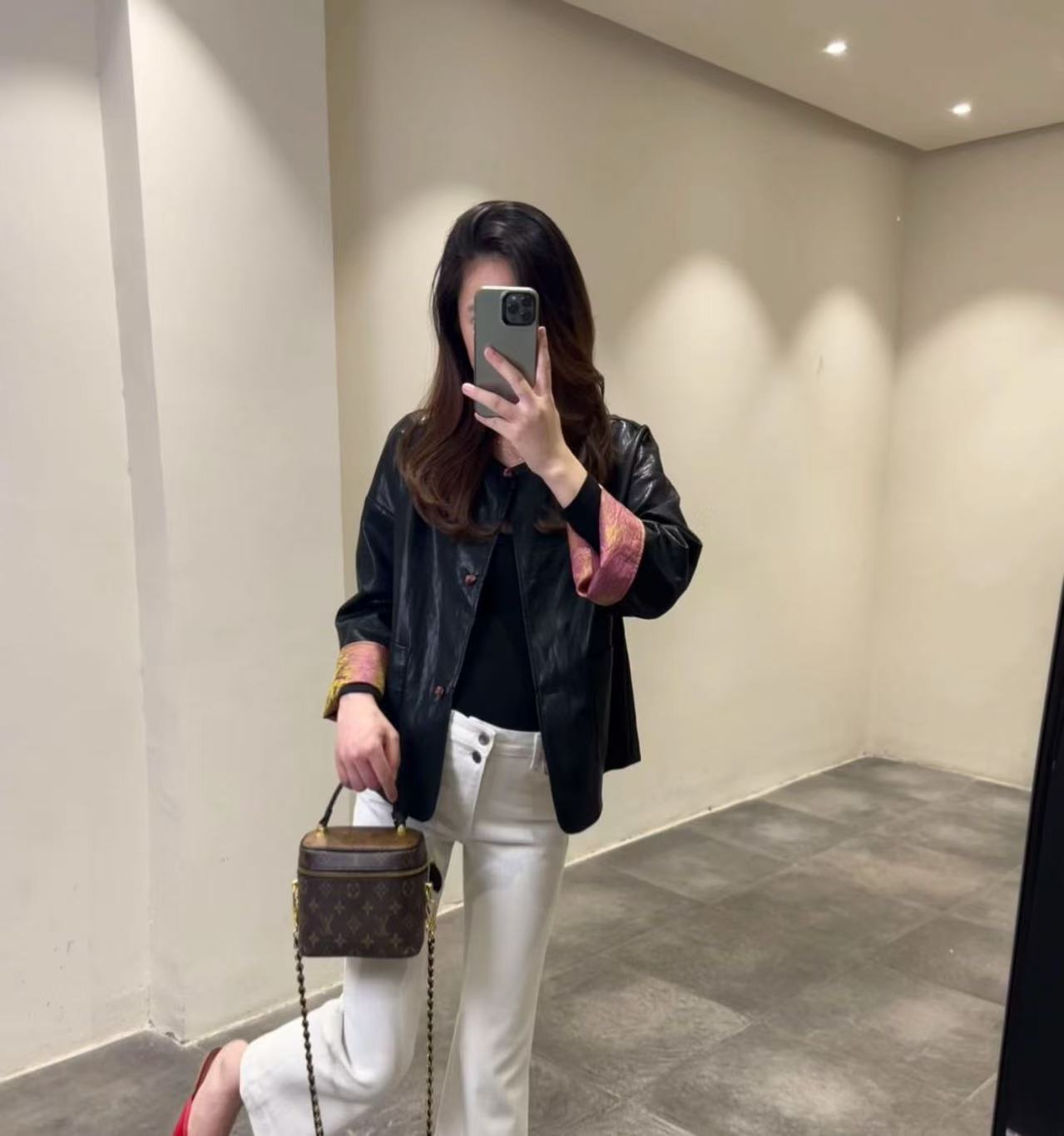 欧货 无领两面穿金属丝pu皮衣