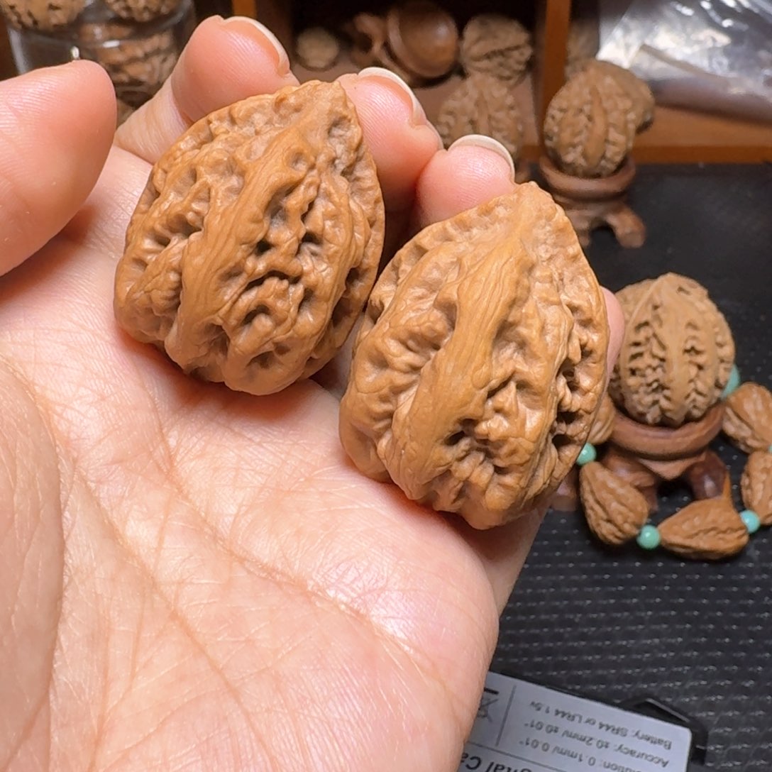 文玩核桃把件粗筋