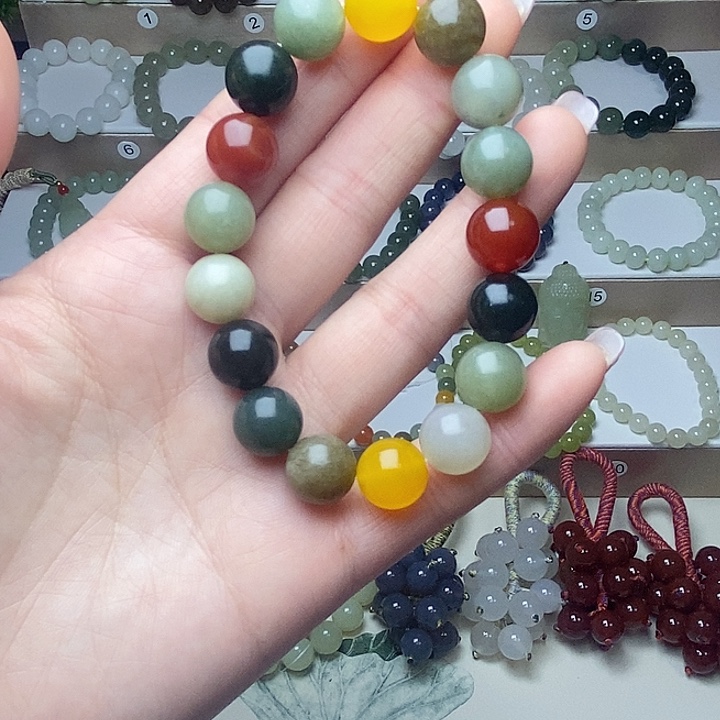 和田玉未镶嵌手链