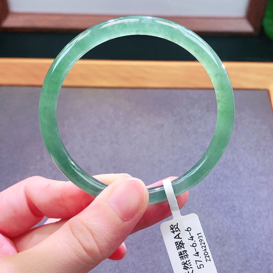 未镶嵌手镯翡翠天然翡翠