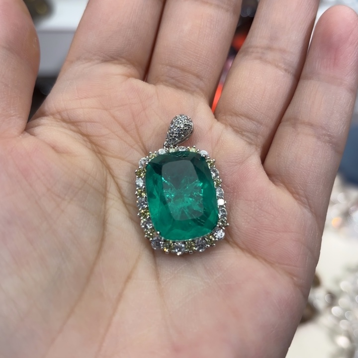 未镶嵌手链水晶吊坠