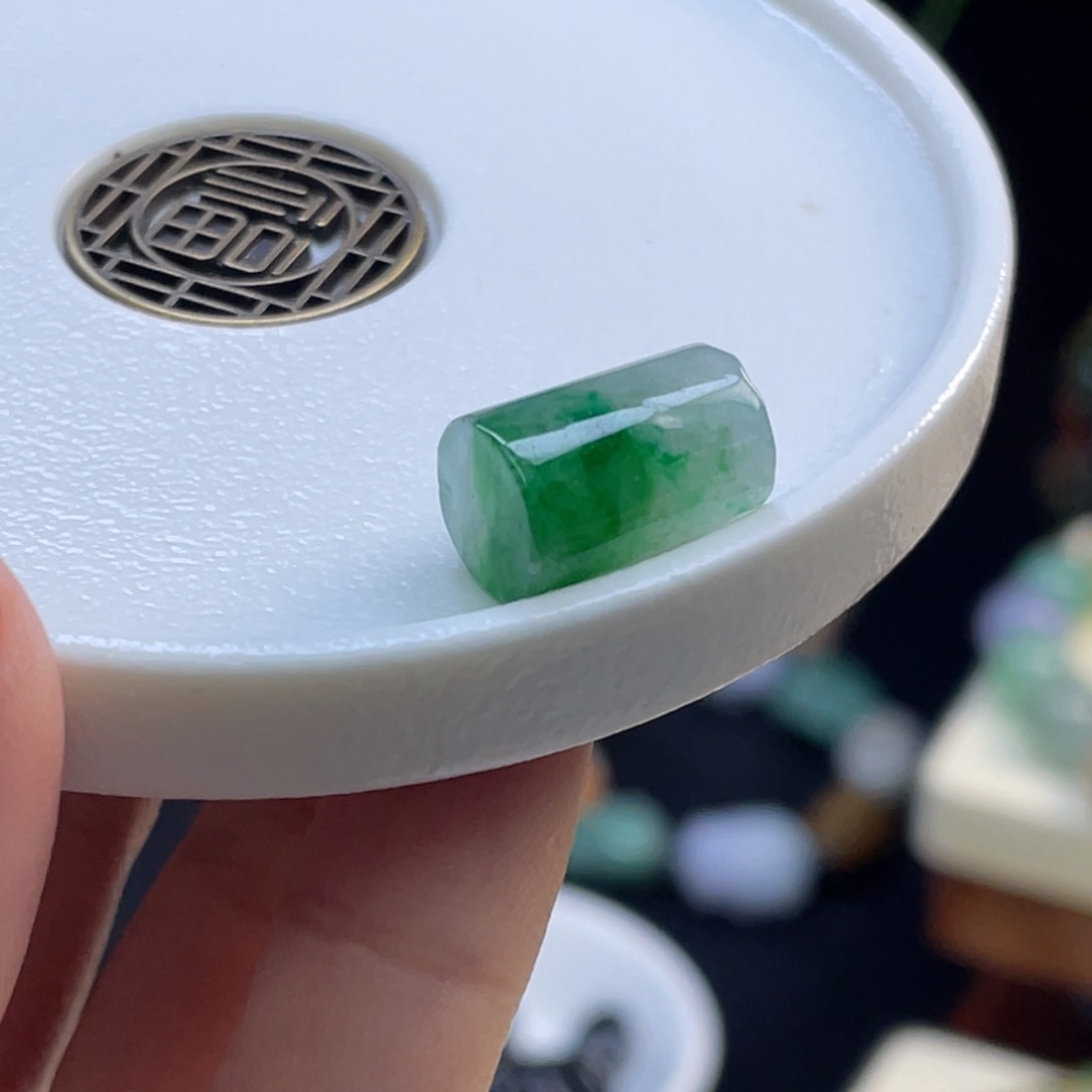 翡翠吊坠(不含链)未镶嵌卡13.3-8.7