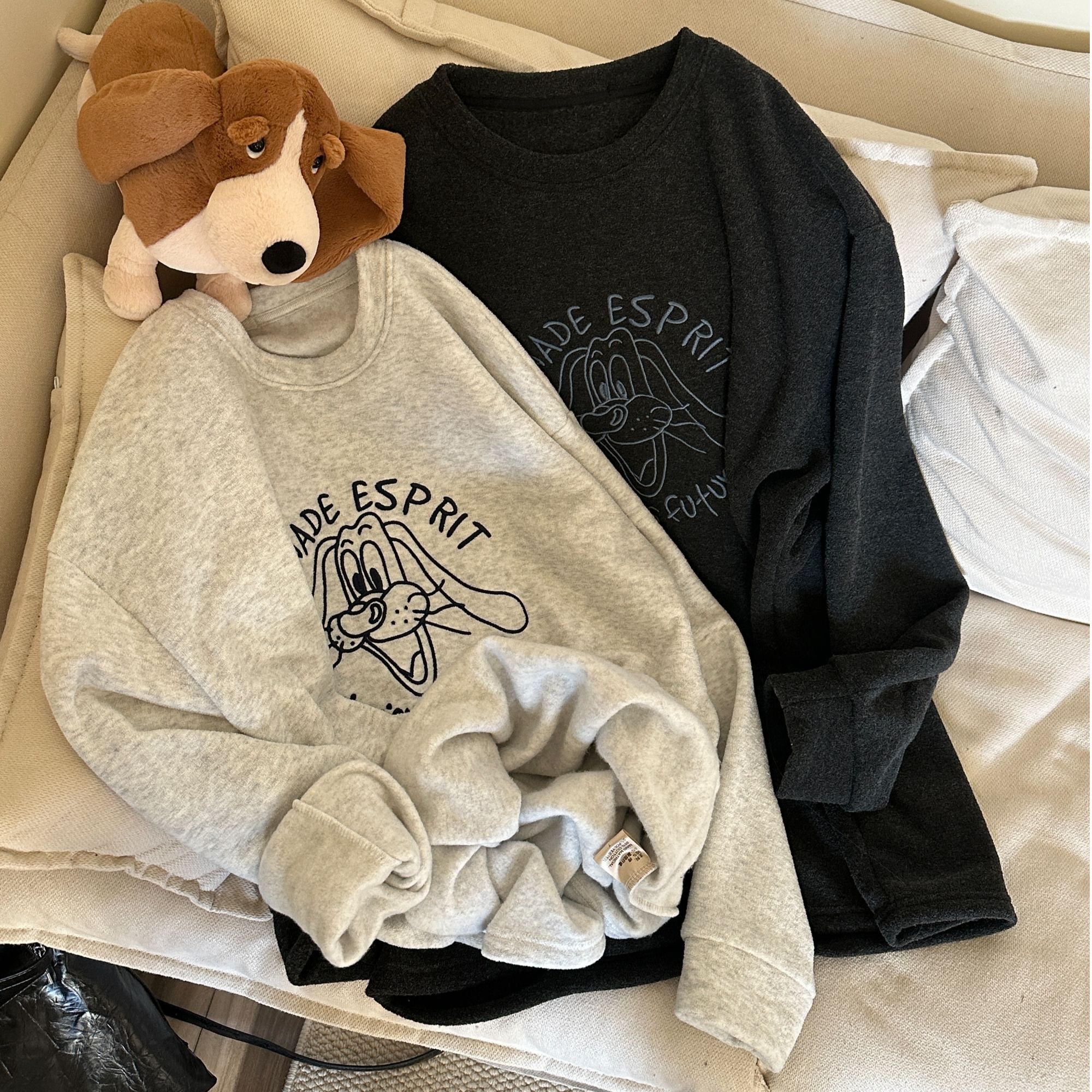 千万祖贤「减龄卡通」韩国刺绣宽松女韩版打底衫长袖t恤潮#2897新01