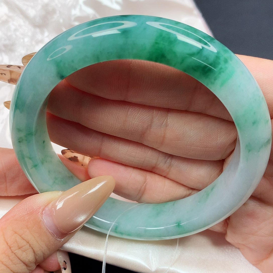 未镶嵌手镯翡翠8