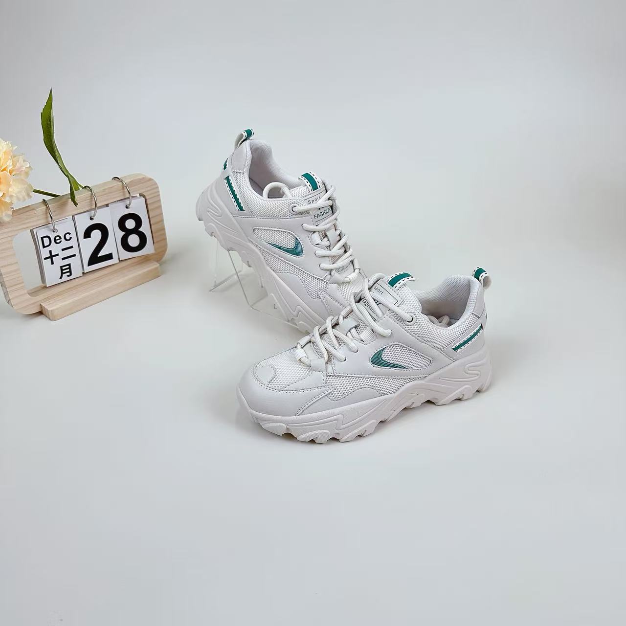 小强家女鞋  轻便百搭显脚小运动鞋（A21-3-1）（4223C46070W-34）