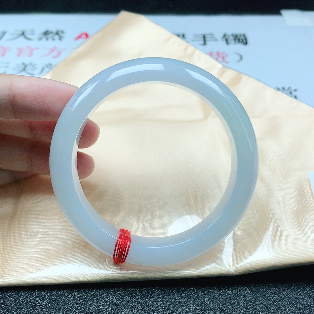 翡翠手镯未镶嵌圈53