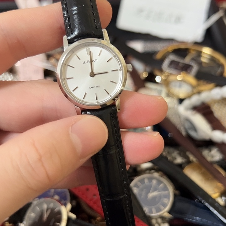 湖***子钢牛皮（革）石英机芯钢