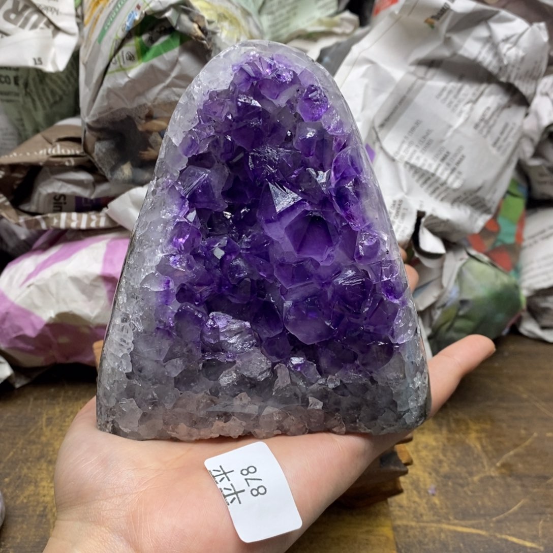 紫晶乌拉圭未镶嵌