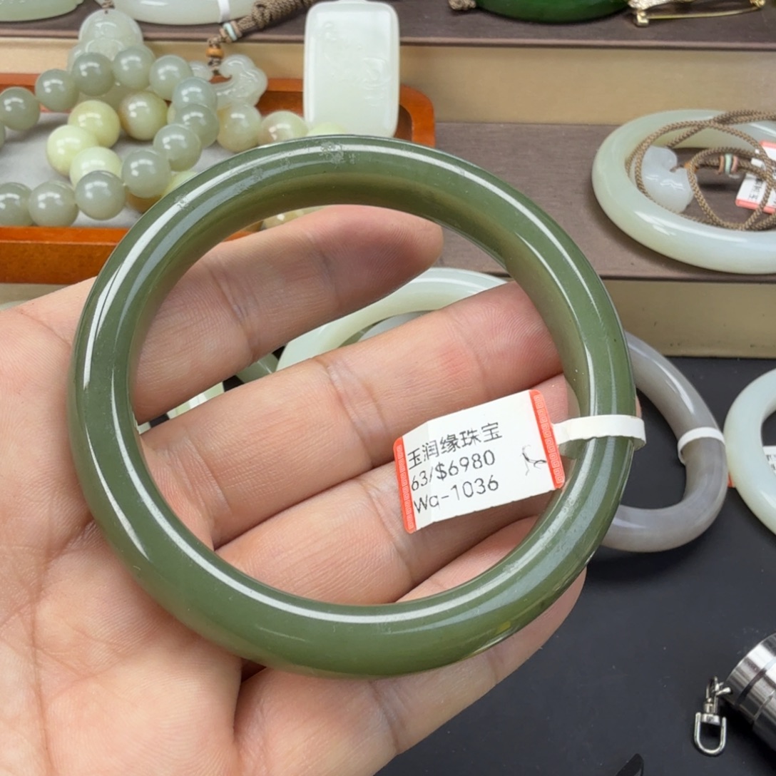 和田玉（糖玉）未镶嵌手镯