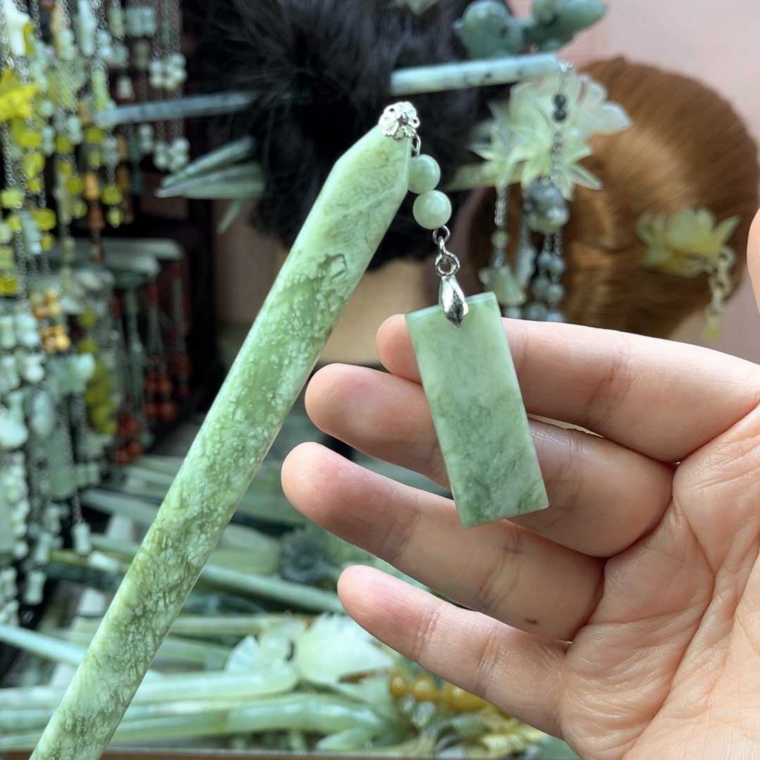 蛇纹石玉发饰未镶嵌长度15厘米左右